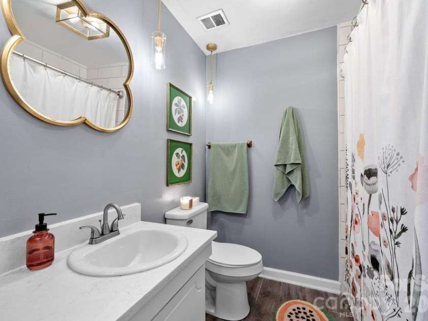 4607 Hedgemore Drive, Charlotte, NC 28209.  MLS# CAR4432760, YatesRealty ID 56496. 
