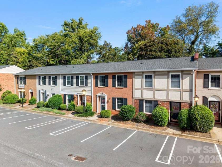4607 Hedgemore Drive, Charlotte, NC 28209.  MLS# CAR4432760, YatesRealty ID 56496. 