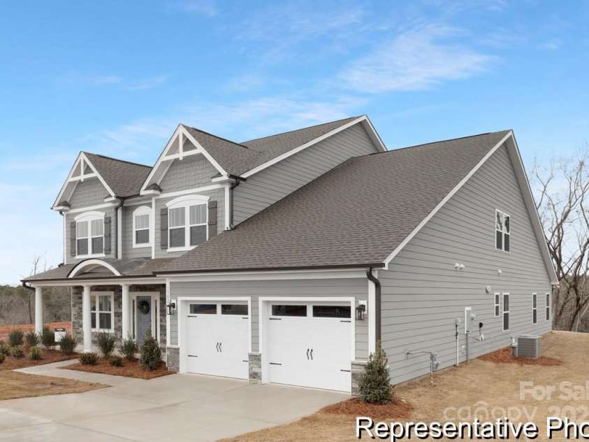 105 Rice Planters Way, Statesville, NC 28625.  MLS# CAR4330120, YatesRealty ID 565. 