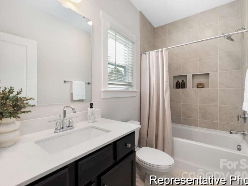 105 Rice Planters Way, Statesville, NC 28625.  MLS# CAR4330120, YatesRealty ID 565. 