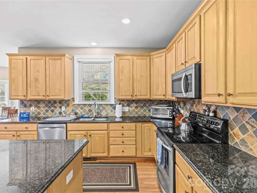 9648 Cockerham Lane, Huntersville, NC 28078.  MLS# CAR4433759, YatesRealty ID 56501. 