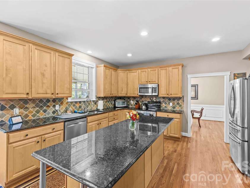 9648 Cockerham Lane, Huntersville, NC 28078.  MLS# CAR4433759, YatesRealty ID 56501. 
