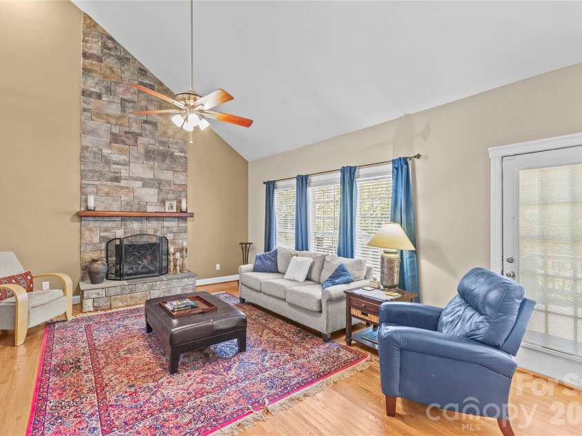 9648 Cockerham Lane, Huntersville, NC 28078.  MLS# CAR4433759, YatesRealty ID 56501. 