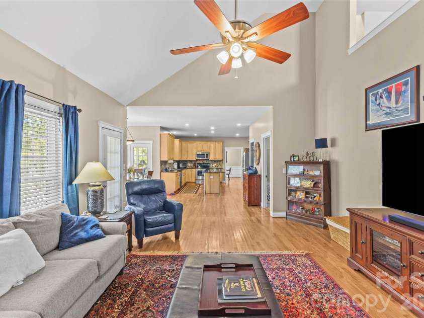 9648 Cockerham Lane, Huntersville, NC 28078.  MLS# CAR4433759, YatesRealty ID 56501. 