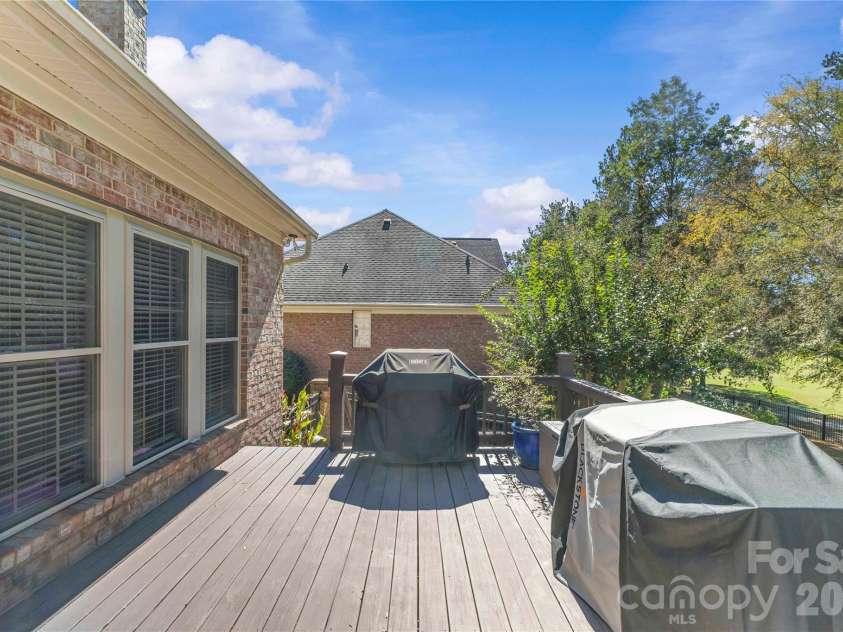 9648 Cockerham Lane, Huntersville, NC 28078.  MLS# CAR4433759, YatesRealty ID 56501. 