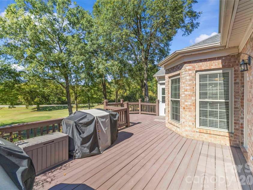 9648 Cockerham Lane, Huntersville, NC 28078.  MLS# CAR4433759, YatesRealty ID 56501. 