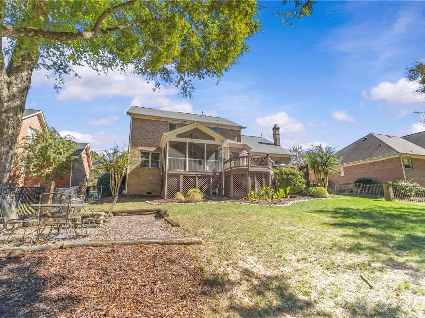 9648 Cockerham Lane, Huntersville, NC 28078.  MLS# CAR4433759, YatesRealty ID 56501. 