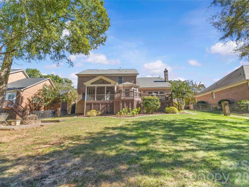 9648 Cockerham Lane, Huntersville, NC 28078.  MLS# CAR4433759, YatesRealty ID 56501. 