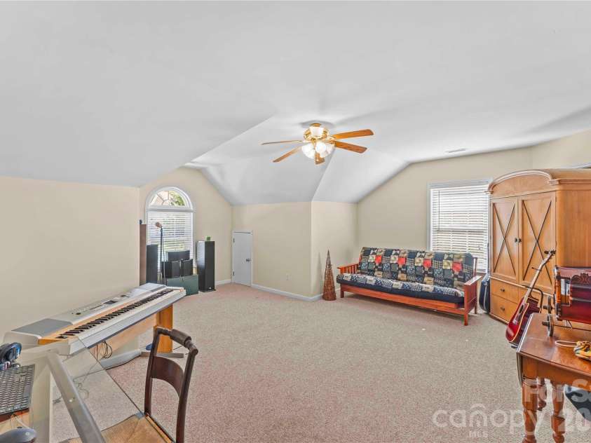 9648 Cockerham Lane, Huntersville, NC 28078.  MLS# CAR4433759, YatesRealty ID 56501. Bonus