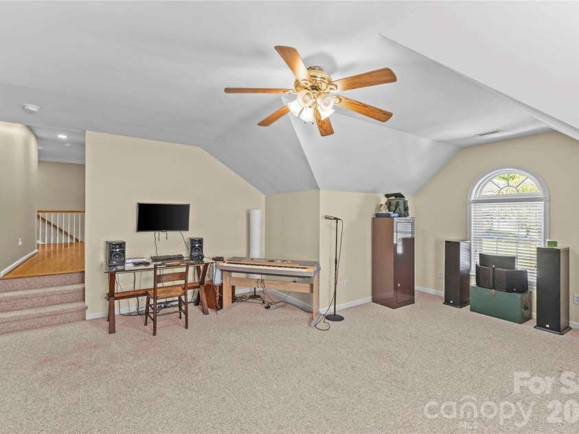 9648 Cockerham Lane, Huntersville, NC 28078.  MLS# CAR4433759, YatesRealty ID 56501. Bonus