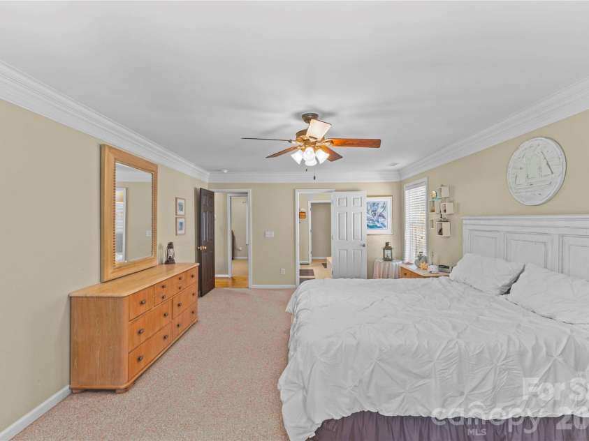 9648 Cockerham Lane, Huntersville, NC 28078.  MLS# CAR4433759, YatesRealty ID 56501. Primary Bedroom