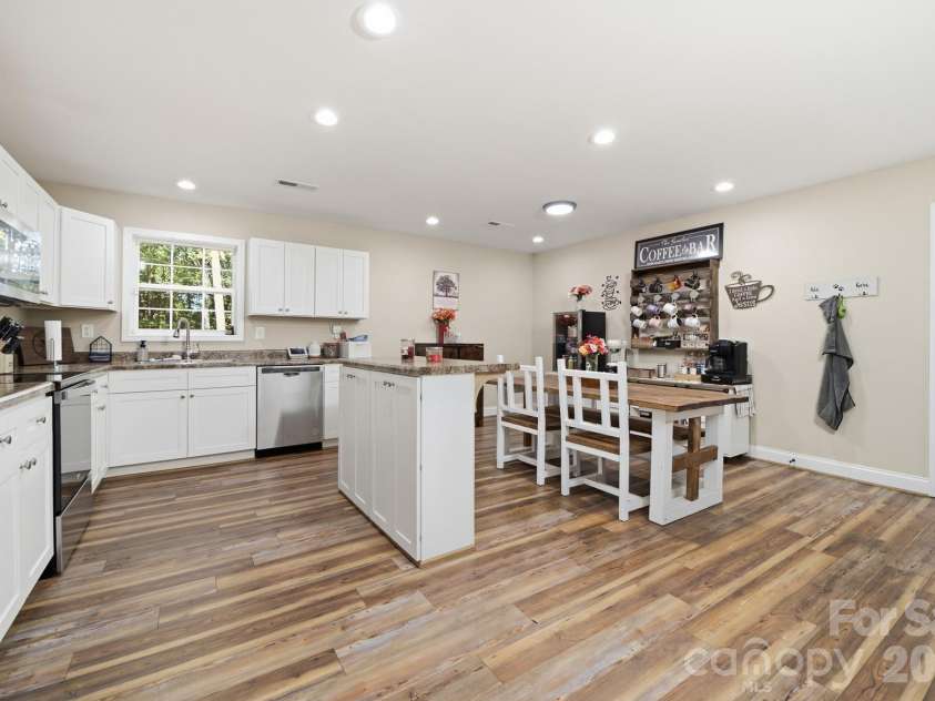 410 Shiloh Unity Road, Lancaster, SC 29720.  MLS# CAR4433993, YatesRealty ID 56502. Kitchen