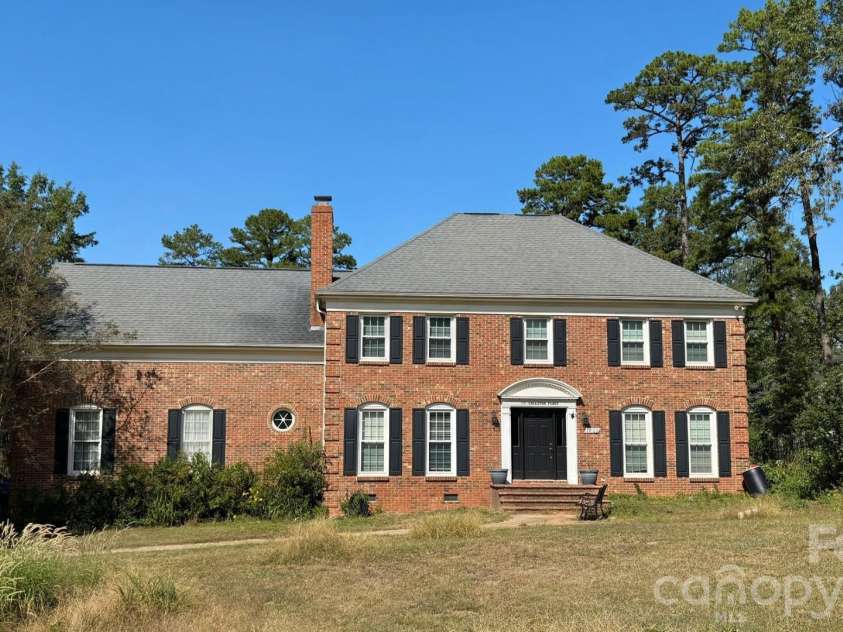 7203 Colleton Place, Charlotte, NC 28270.  MLS# CAR4428751, YatesRealty ID 56503. 