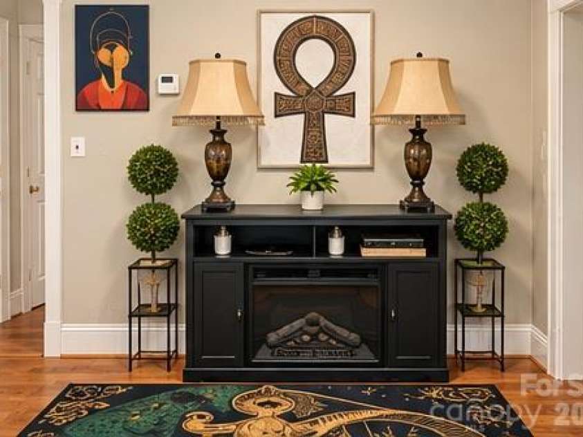 924 Maple Avenue, Salisbury, NC 28144.  MLS# CAR4429731, YatesRealty ID 56504. 