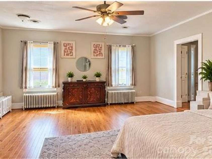 924 Maple Avenue, Salisbury, NC 28144.  MLS# CAR4429731, YatesRealty ID 56504. 
