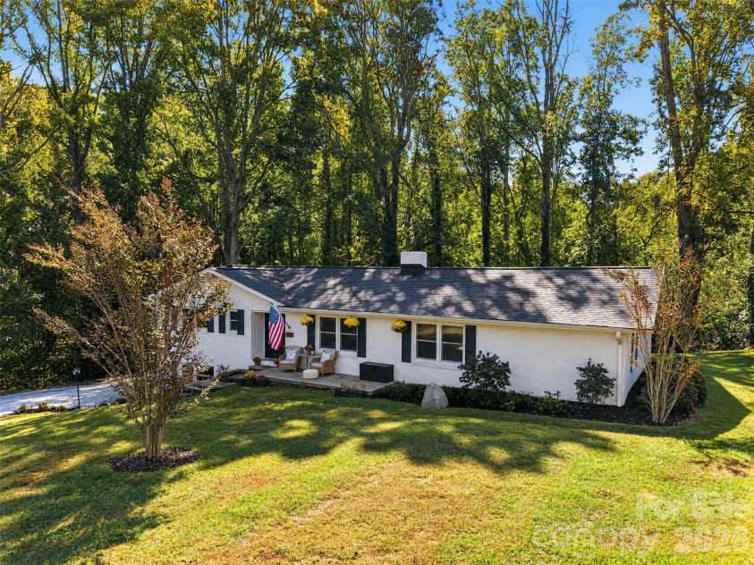 200 Whispering Hills Drive, Hendersonville, NC 28792.  MLS# CAR4429905, YatesRealty ID 56505. 