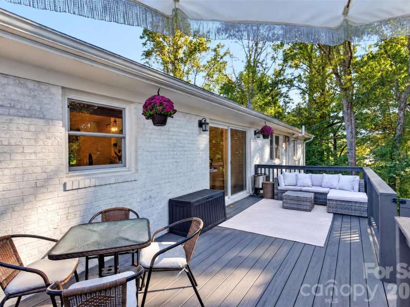200 Whispering Hills Drive, Hendersonville, NC 28792.  MLS# CAR4429905, YatesRealty ID 56505. 