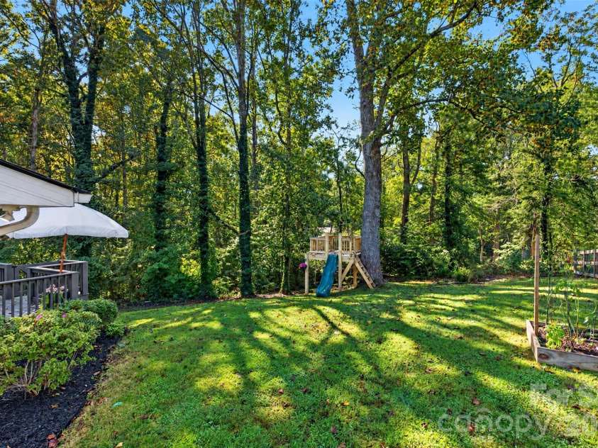 200 Whispering Hills Drive, Hendersonville, NC 28792.  MLS# CAR4429905, YatesRealty ID 56505. 