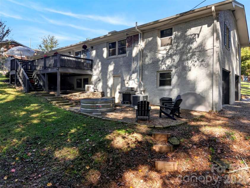 200 Whispering Hills Drive, Hendersonville, NC 28792.  MLS# CAR4429905, YatesRealty ID 56505. 