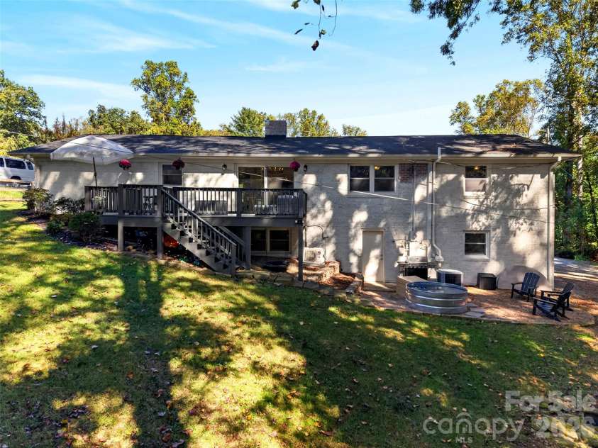 200 Whispering Hills Drive, Hendersonville, NC 28792.  MLS# CAR4429905, YatesRealty ID 56505. 