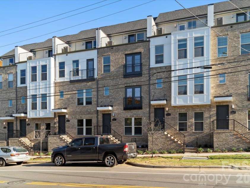 12147 Brooklyn Avenue, Charlotte, NC 28204.  MLS# CAR4427809, YatesRealty ID 56508. 