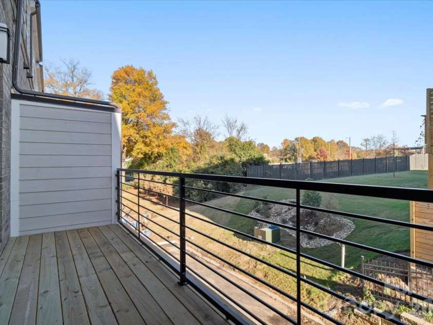 12147 Brooklyn Avenue, Charlotte, NC 28204.  MLS# CAR4427809, YatesRealty ID 56508. 