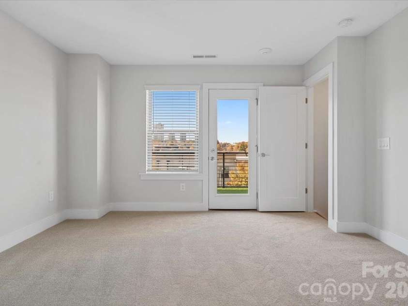 12147 Brooklyn Avenue, Charlotte, NC 28204.  MLS# CAR4427809, YatesRealty ID 56508. 