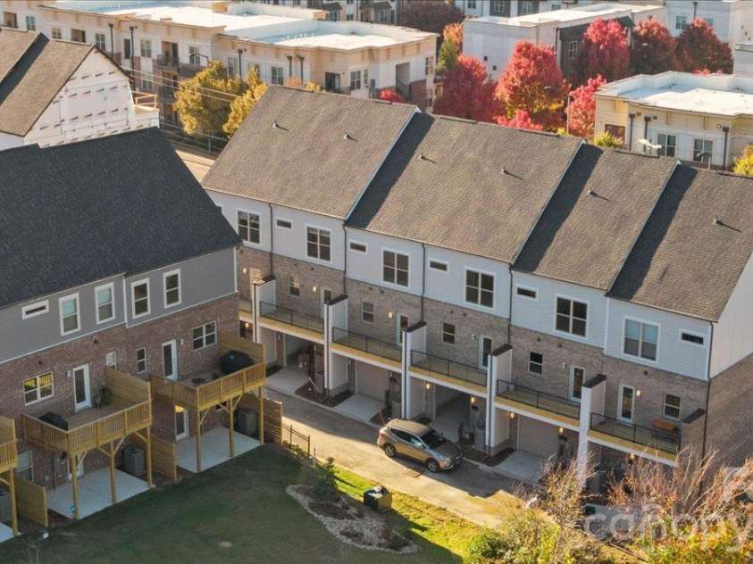 12147 Brooklyn Avenue, Charlotte, NC 28204.  MLS# CAR4427809, YatesRealty ID 56508. 