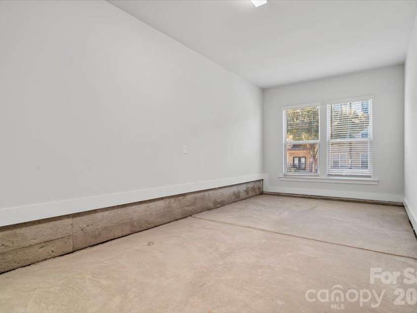12147 Brooklyn Avenue, Charlotte, NC 28204.  MLS# CAR4427809, YatesRealty ID 56508. 