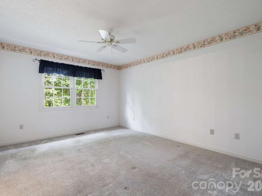 103 Tarragon Place, Flat Rock, NC 28731.  MLS# CAR4432456, YatesRealty ID 56509. 
