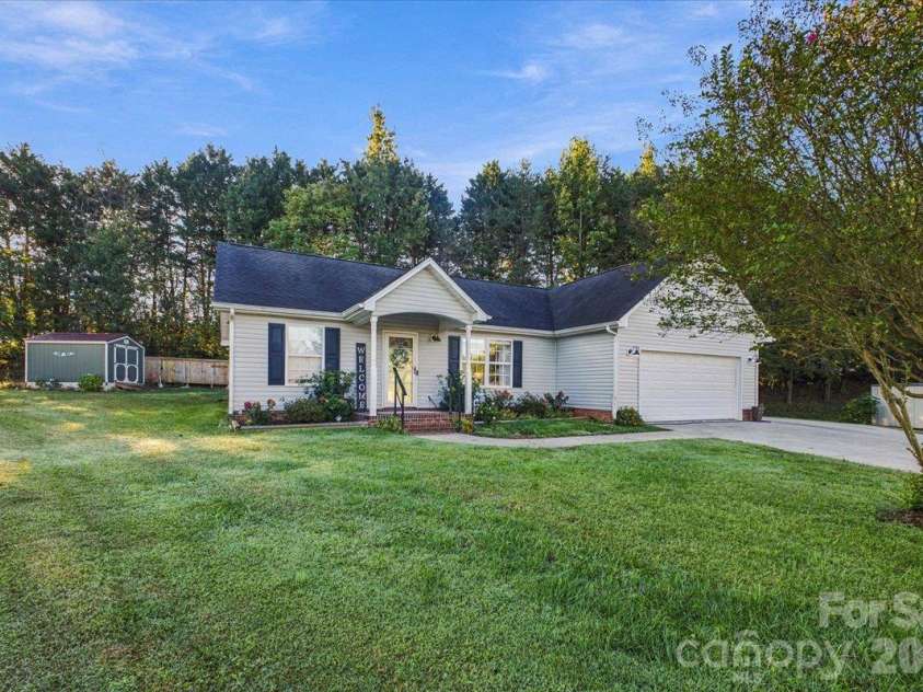 546 Pennyfields Lane, Clover, SC 29710.  MLS# CAR4434239, YatesRealty ID 56511. 