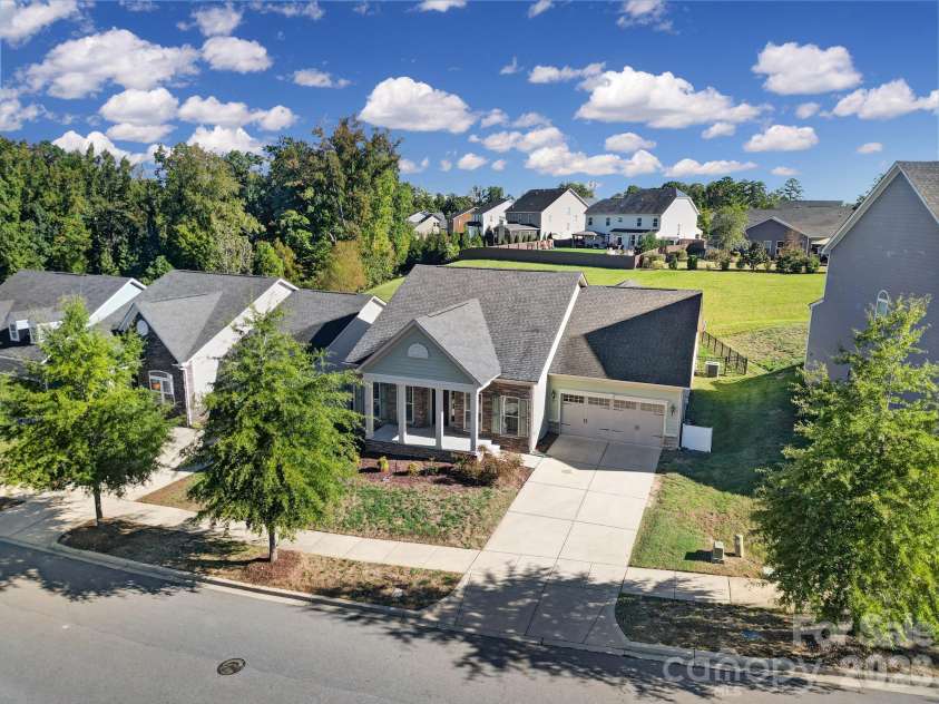 11701 Banter Lane, Huntersville, NC 28078.  MLS# CAR4434353, YatesRealty ID 56513. 