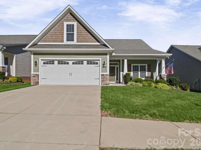 534 River Birch Drive, Salisbury, NC 28146.  MLS# CAR4432898, YatesRealty ID 56516. 
