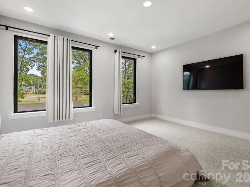 3449 Byrnes Street, Charlotte, NC 28205.  MLS# CAR4433604, YatesRealty ID 56517. 
