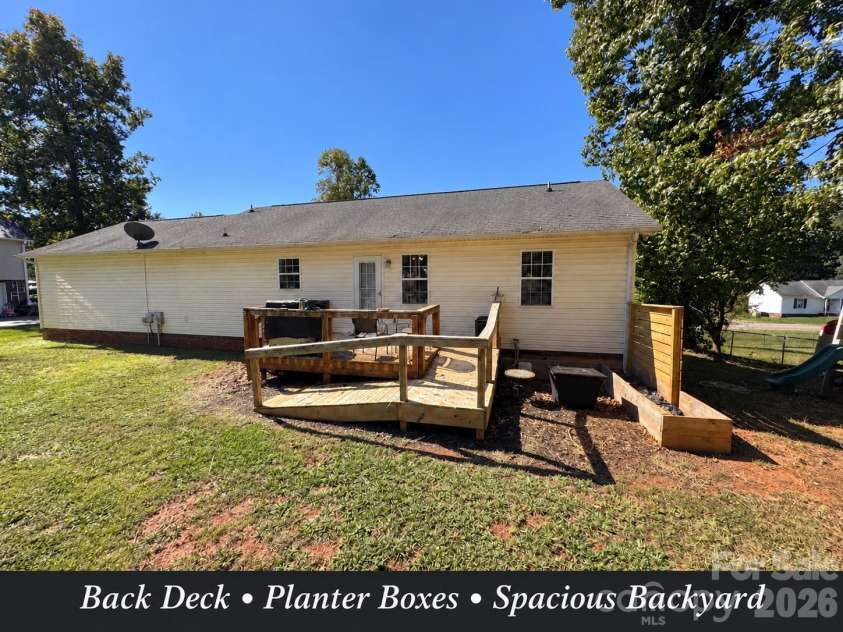 1128 Beagle Run, Salisbury, NC 28146.  MLS# CAR4432293, YatesRealty ID 56518. 