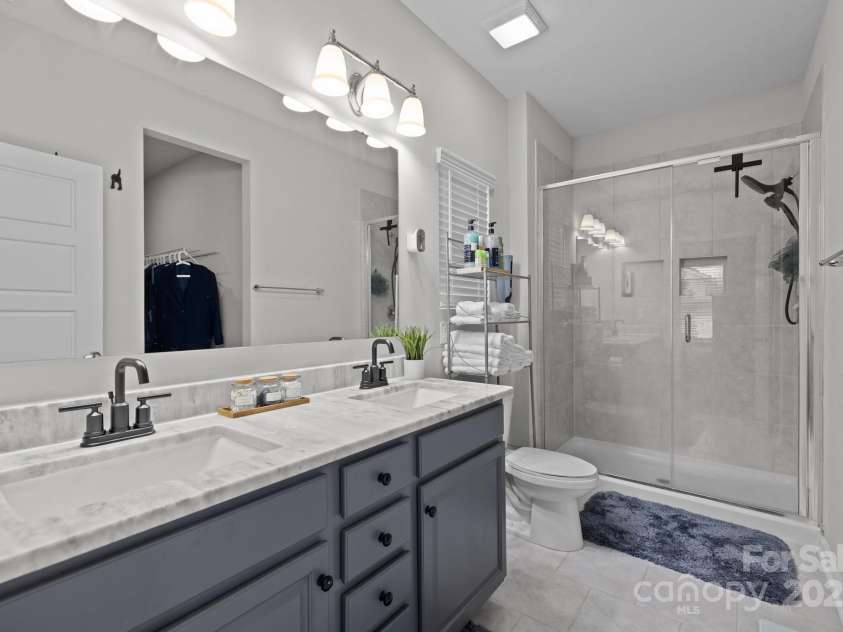 201 Bennett Trail Drive, Mount Holly, NC 28120.  MLS# CAR4224471, YatesRealty ID 5652. 