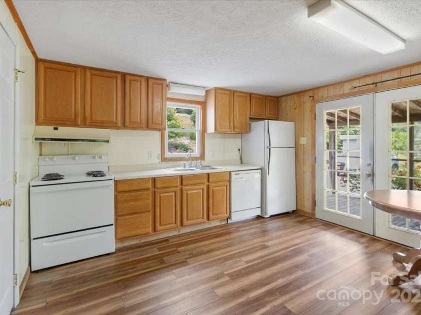 461 Tweed Road, Madison, NC 28753.  MLS# CAR4267871, YatesRealty ID 5652. Kitchen