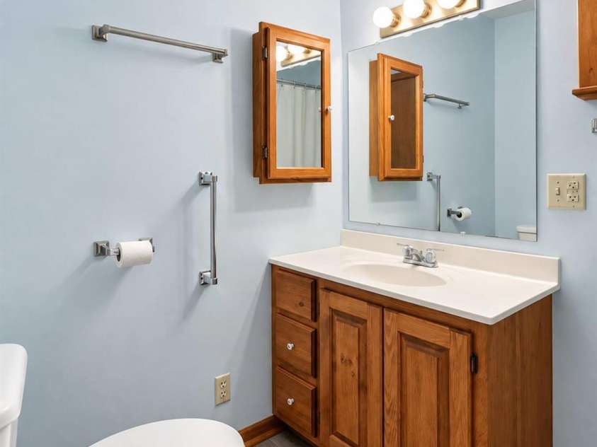414 Bear Lake Circle, Whittier, NC 28789.  MLS# CAR4434169, YatesRealty ID 56521. 