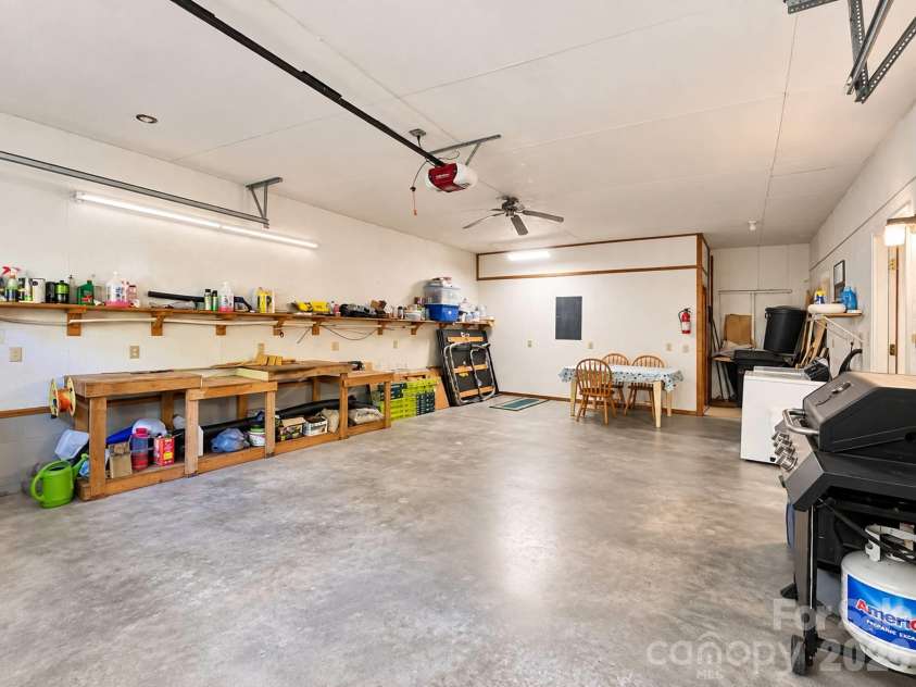 414 Bear Lake Circle, Whittier, NC 28789.  MLS# CAR4434169, YatesRealty ID 56521. 