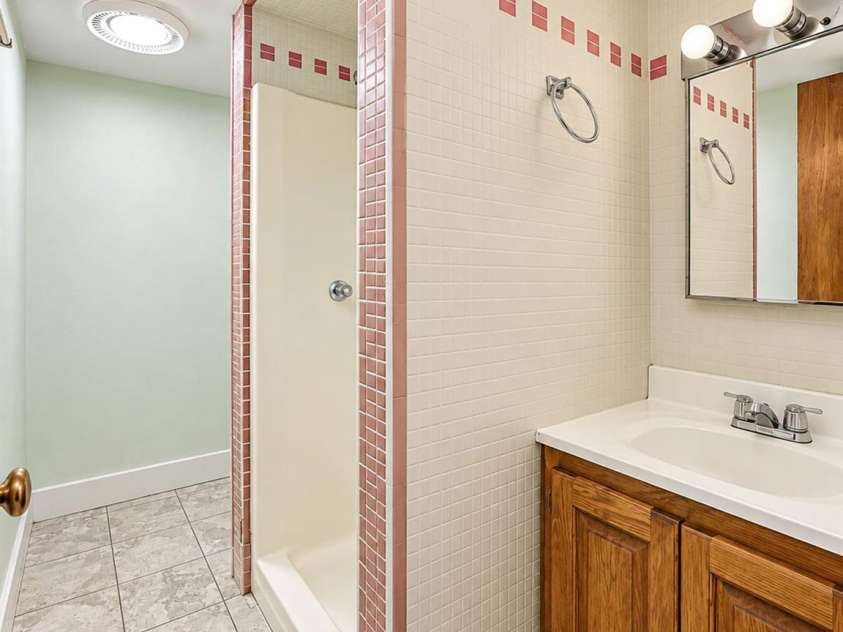 414 Bear Lake Circle, Whittier, NC 28789.  MLS# CAR4434169, YatesRealty ID 56521. 