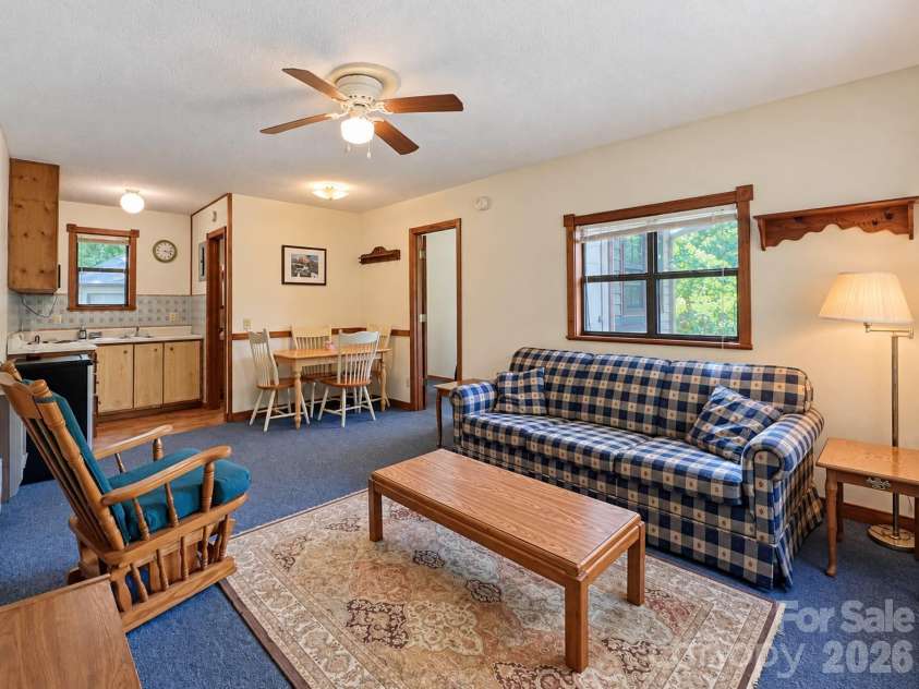 414 Bear Lake Circle, Whittier, NC 28789.  MLS# CAR4434169, YatesRealty ID 56521. 