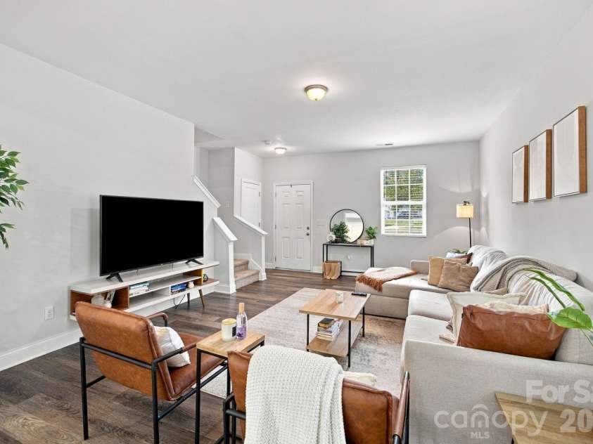 8553 Colgate Circle, Charlotte, NC 28214.  MLS# CAR4434484, YatesRealty ID 56523. 