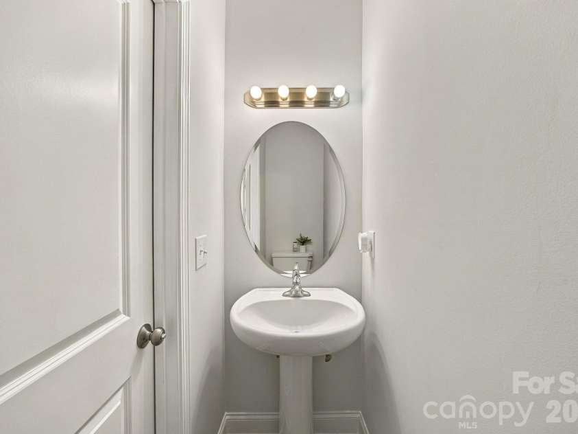 8553 Colgate Circle, Charlotte, NC 28214.  MLS# CAR4434484, YatesRealty ID 56523. 