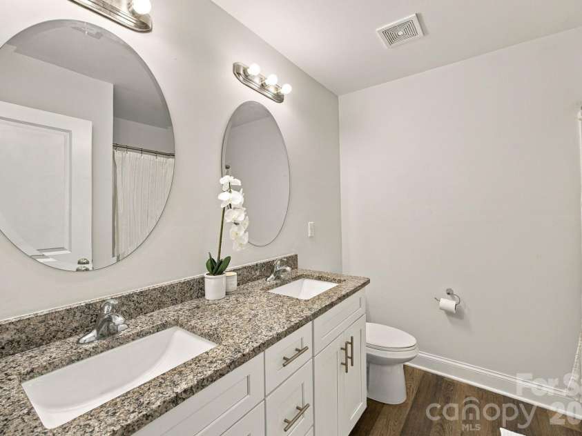 8553 Colgate Circle, Charlotte, NC 28214.  MLS# CAR4434484, YatesRealty ID 56523. 
