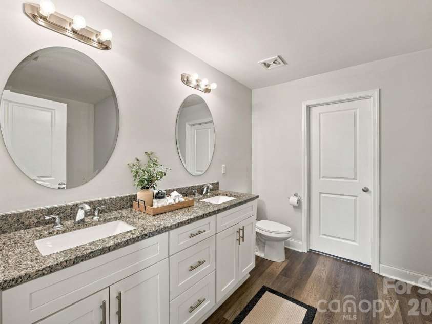 8553 Colgate Circle, Charlotte, NC 28214.  MLS# CAR4434484, YatesRealty ID 56523. 