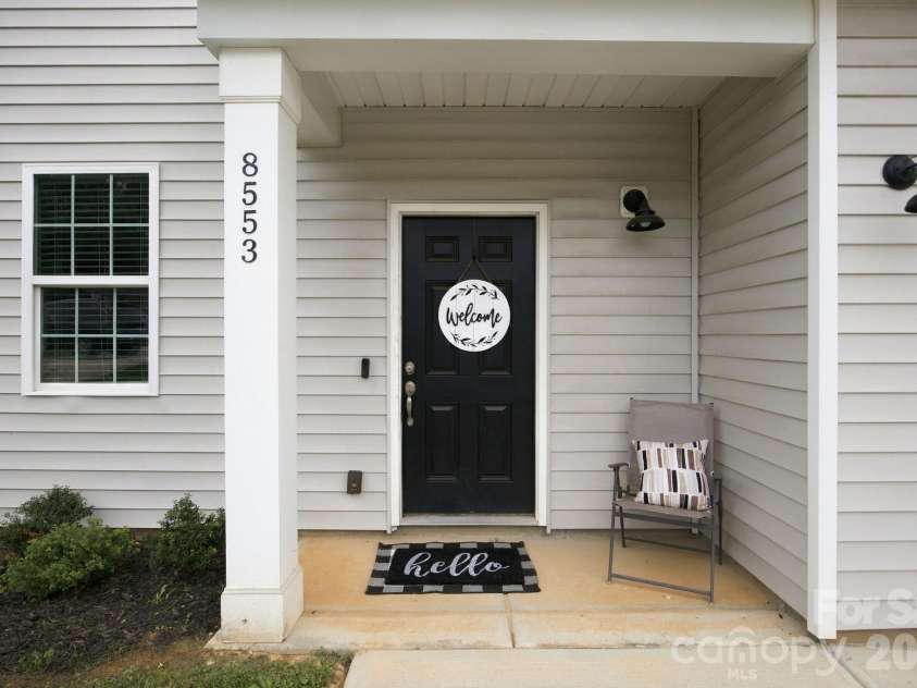 8553 Colgate Circle, Charlotte, NC 28214.  MLS# CAR4434484, YatesRealty ID 56523. 
