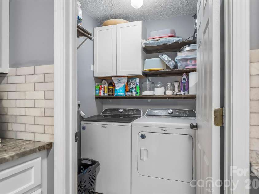 3105 Lyndhurst Drive, Lenoir, NC 28645.  MLS# CAR4434302, YatesRealty ID 56525. 