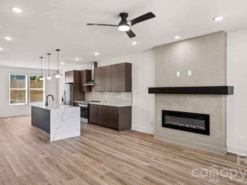 2093 Custer Street, Charlotte, NC 28216.  MLS# CAR4433469, YatesRealty ID 56528. 