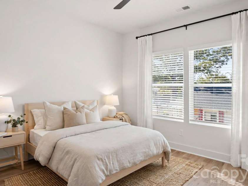 2085 Custer Street, Charlotte, NC 28216.  MLS# CAR4433436, YatesRealty ID 56529. 