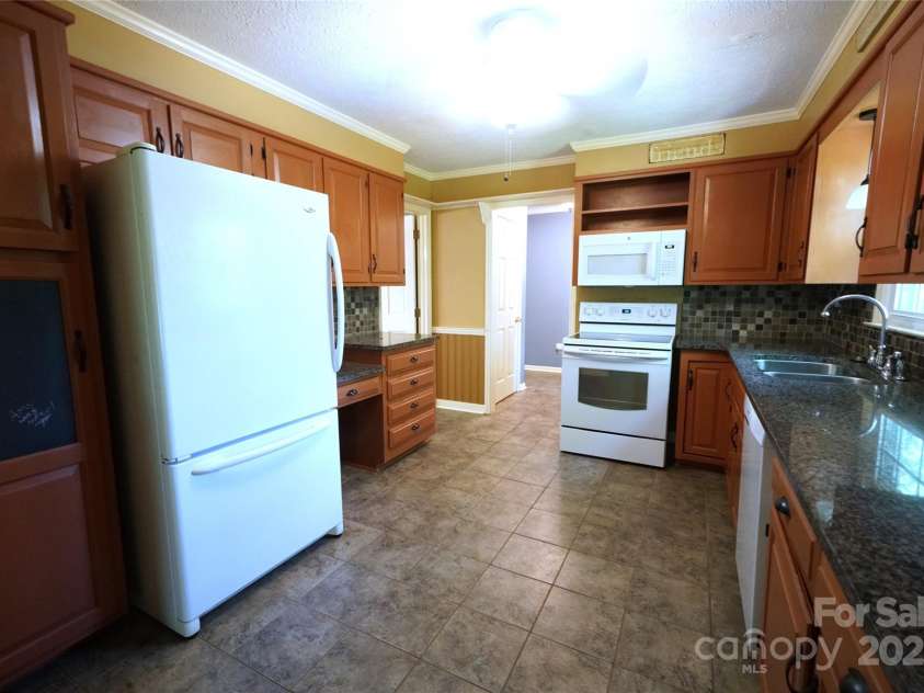 1174 Orchard Drive, Fort Mill, SC 29715.  MLS# CAR4245008, YatesRealty ID 5653. 
